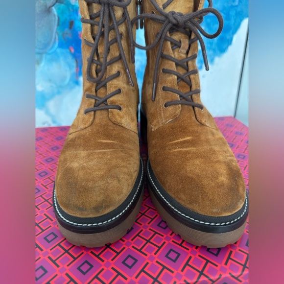 Tory Burch Miller 50MM Lug Sole Bootie Nat Suede/ Rhum-Port Women's Size 8.5 - Picture 2 of 12